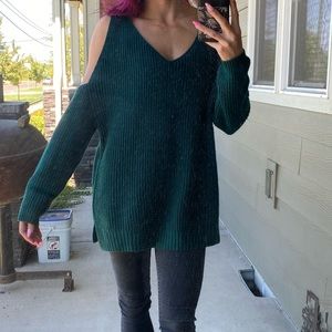 Daytrip open shoulder sweater